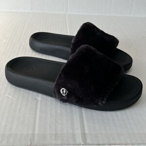 Lululemon Womens Restfeel Faux Fur Slides Black Sz 7 Plush Strap Cushion Casual